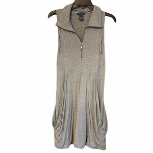 Chelsea & Theodore Gray Tunic Blouse 1/4 Zip Sleeveless S